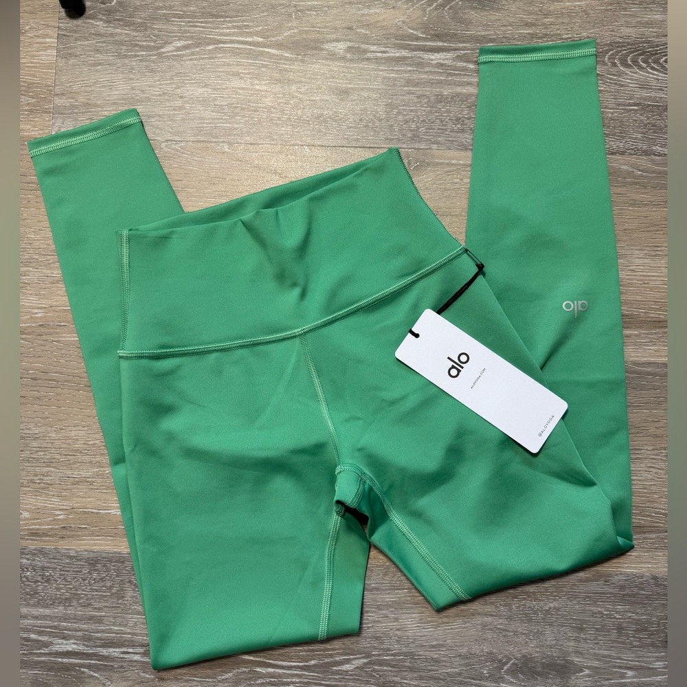 Alo Yoga 7/8 High Waist Airlift Legging - Lettuce